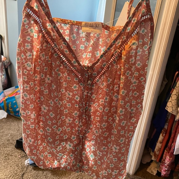 Floral Tank - Picture 2 of 3